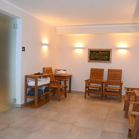 Koeniguv Mlyn Πανσιόν Loučná pod Klínovcem